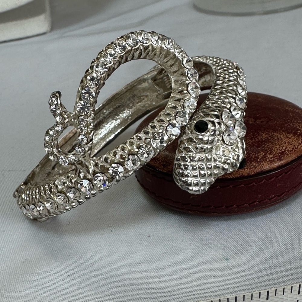 Vintage silvertone rhinestone snake bracelet